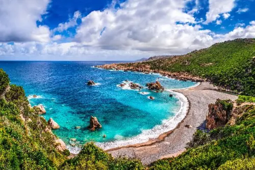 Costa Smeralda, una vacanza indimenticabile in Sardegna in barca a vela